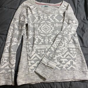 Gray sweatshirt